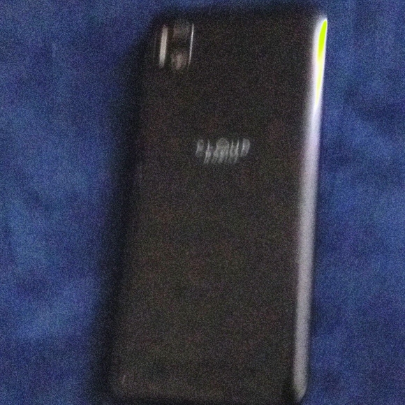 Black Smartphone with Blue Screen - Picture 8 of 8